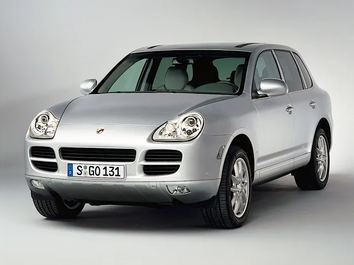 Ensimmäinen Porsche Cayenne, 2002