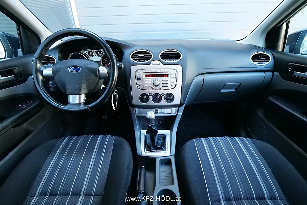 Ford Focus Traveller Trend 1,4 Image 9