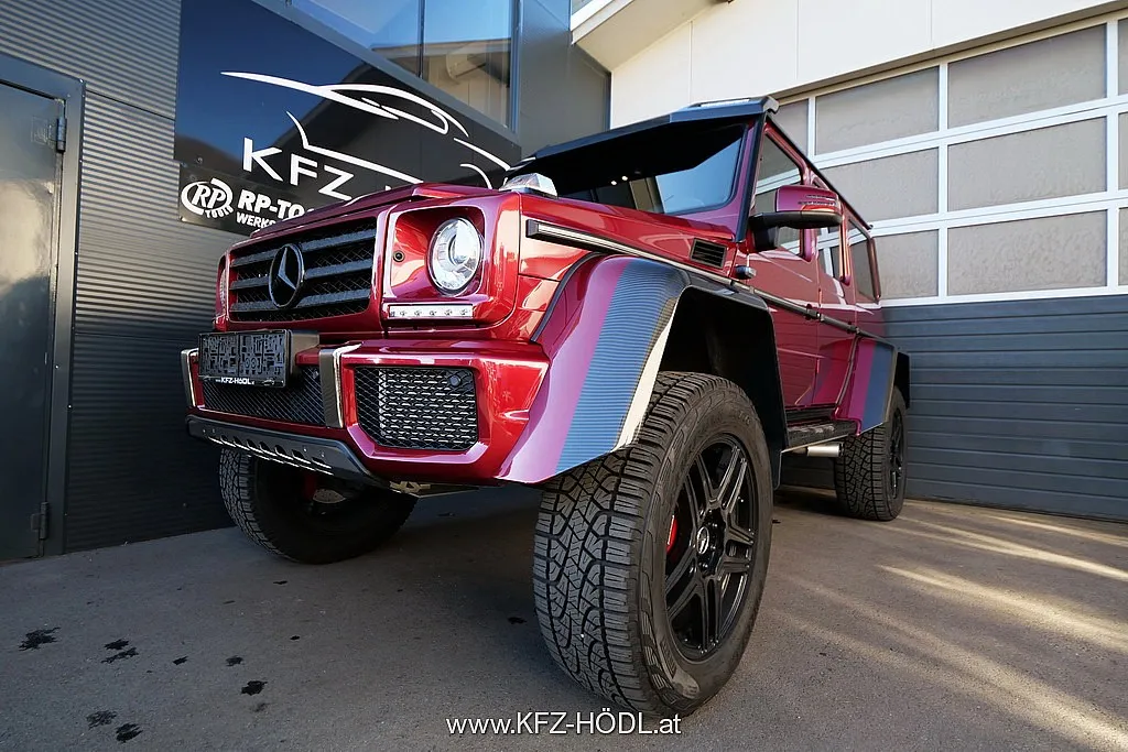 Mercedes-Benz G500 4X4² Image 9