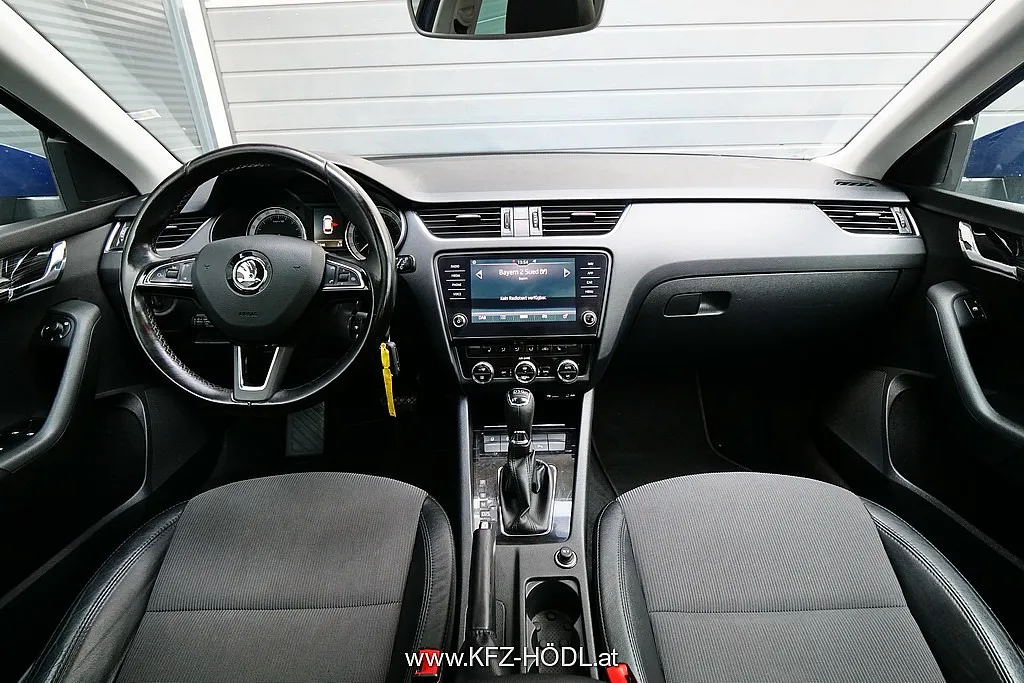 Skoda Octavia Combi 2,0 TDI Style DSG Image 9
