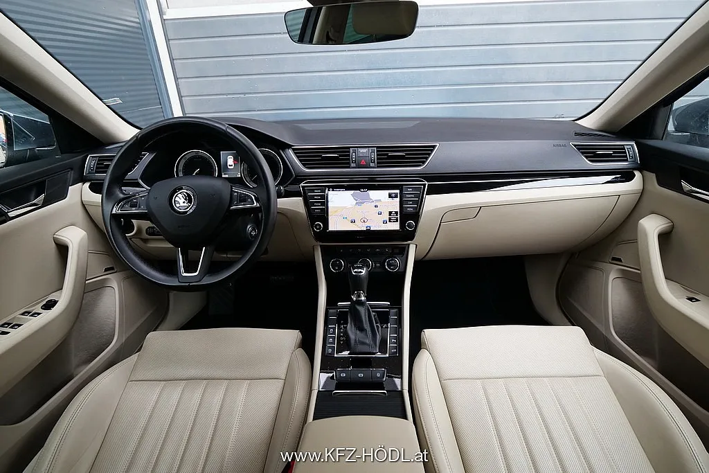 Skoda Superb 2,0 TDI 4×4 Laurin & Klement DSG Image 9