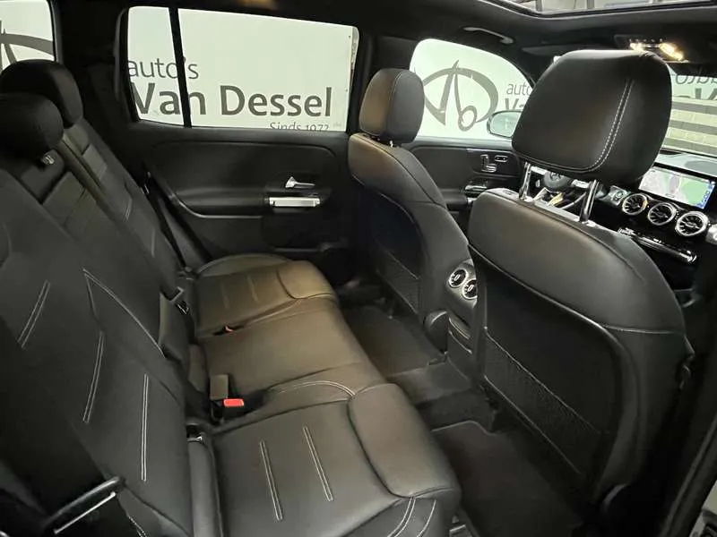 Mercedes-Benz GLB 35 AMG 4Matic Leder Pano 21