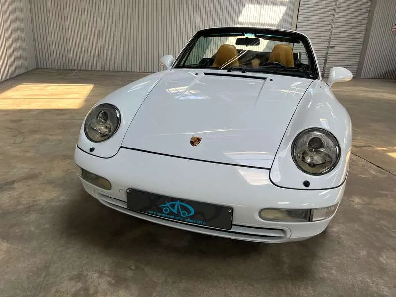Porsche 993 3.6i Carrera Tiptronic Image 11