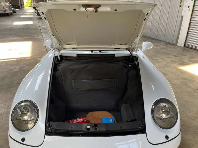 Porsche 993 3.6i Carrera Tiptronic Image 13