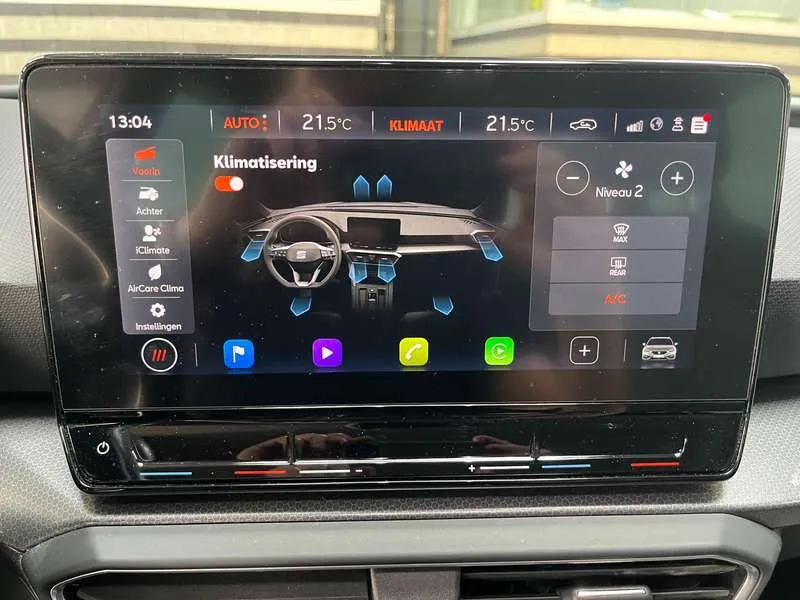SEAT Leon Leon Sportstourer 1.0TSi Move Navi PDC Carplay LED Image 9