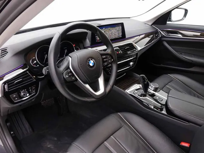 BMW 5 520dA Touring Luxury Line + Pro GPS + Leder/Cuir + LED Lights Image 10
