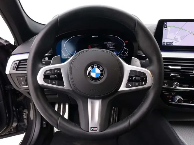 BMW 5 530e 251 iPerformance M-Sport + Pro GPS + LED Lights Thumbnail 10