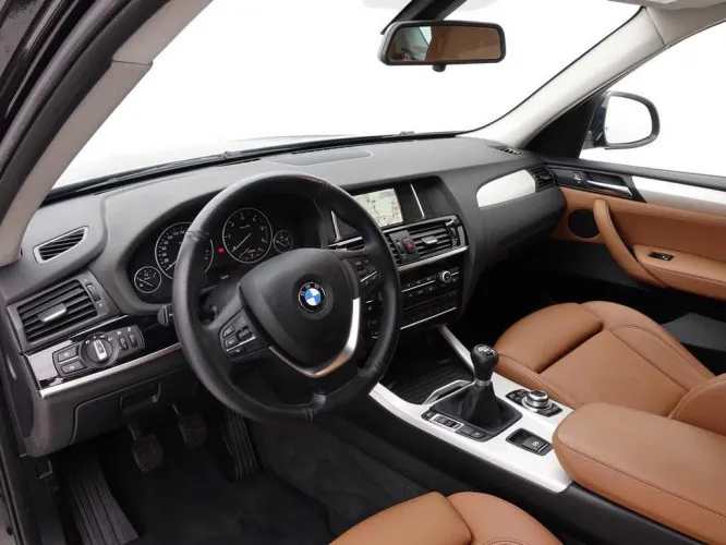 BMW X3 2.0d sDrive18d 136 + GPS + Leder/Cuir Sport Seats + Alu20 Image 9