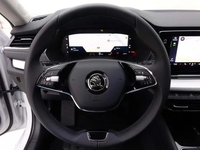 Skoda Octavia 1.5 TSi 150 Combi Style + GPS Colombus + Matrix LED + ALU18 Vega Image 10