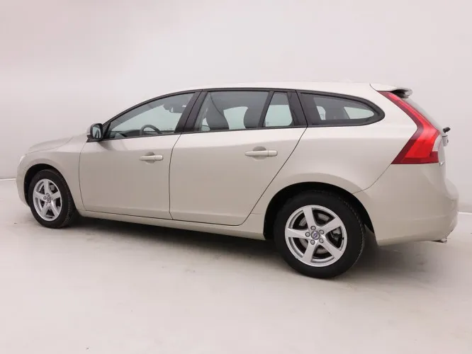 Volvo V60 2.0 D2 120 Geartronic + GPS Image 3