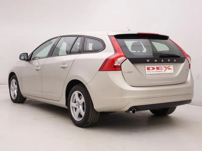 Volvo V60 2.0 D2 120 Geartronic + GPS Image 4
