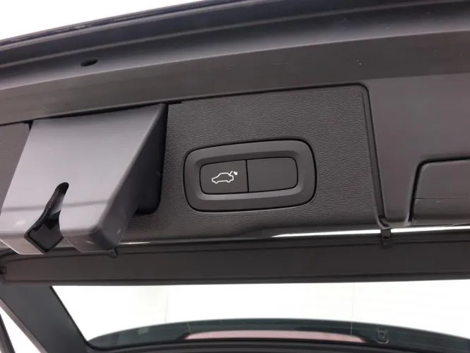 Volvo XC60 2.0 D4 190 Geartronic Inscription + GPS + Leder/Cuir + LED Lights Image 7