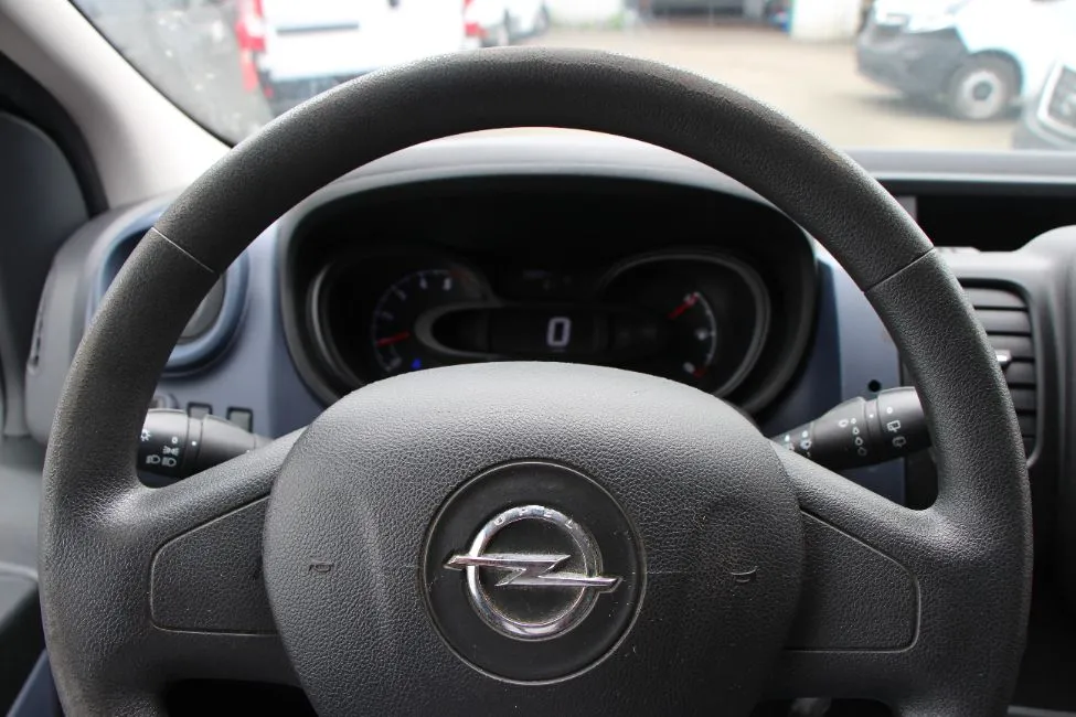 Opel Vivaro 1.6 Cdti Airco EU6 Warranty Image 9