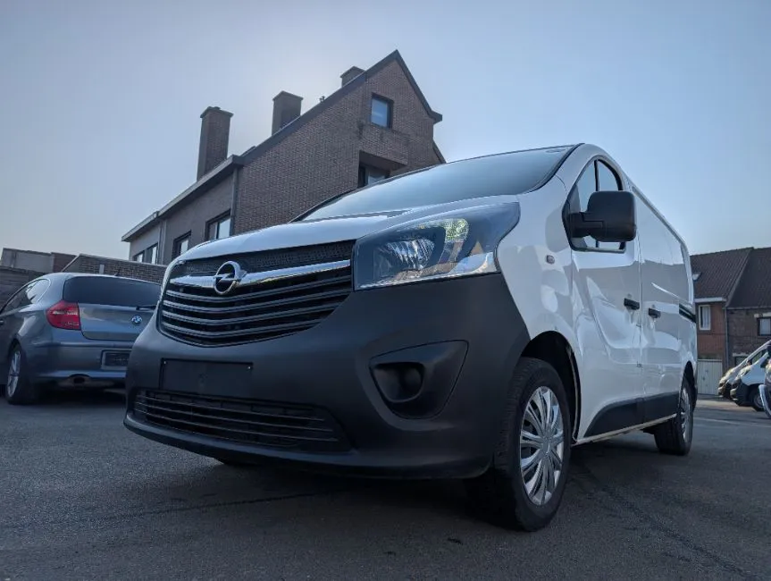 Opel Vivaro 1.6 Cdti Airco EU6 Warranty Image 1