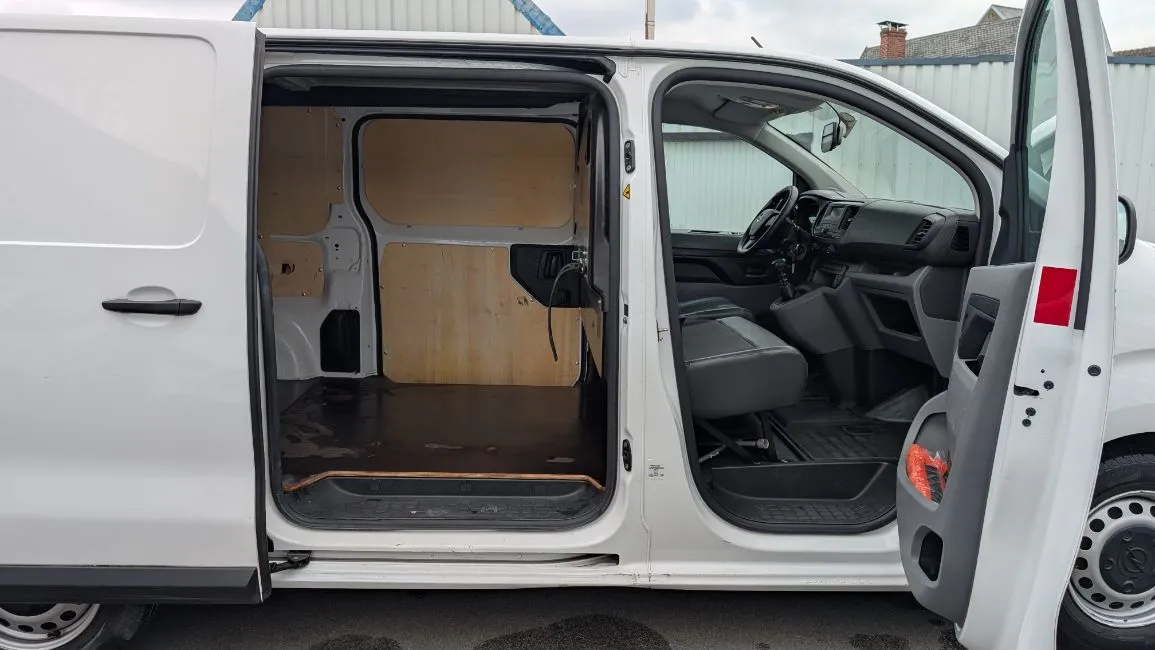 Opel Vivaro 1.5 Hdi Airco Cruise Controle Warranty Image 13
