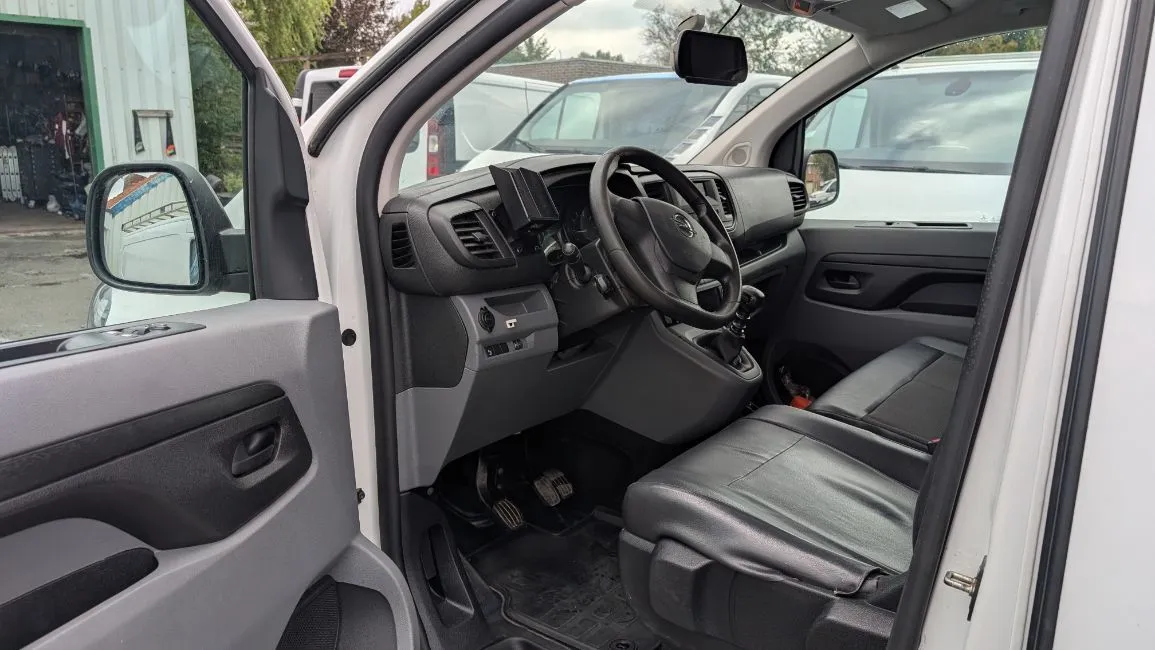 Opel Vivaro 1.5 Hdi Airco Cruise Controle Warranty Image 7