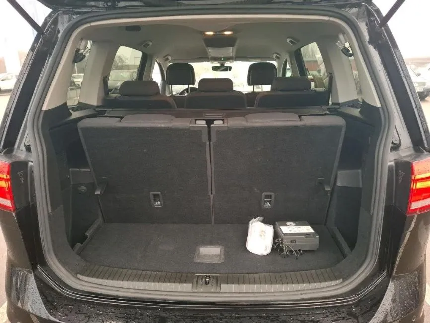 Volkswagen Touran 2.0 TDI Lounge Image 7