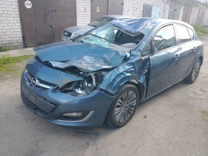 Opel Astra  Image 1