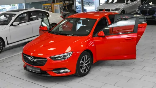 Opel Insignia Grand Sport 1.6 CDTi Business Edition Automatic