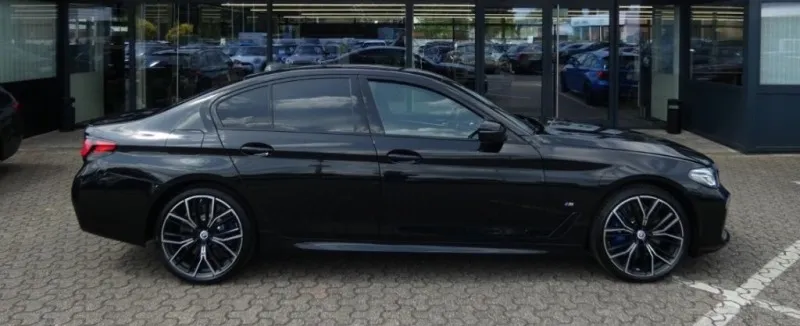 BMW 540 d xDrive =M-Sport Pro= BMW Individual Гаранция Image 2