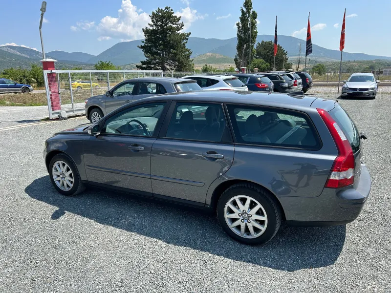 Volvo V50 (КАТО НОВА) Image 9