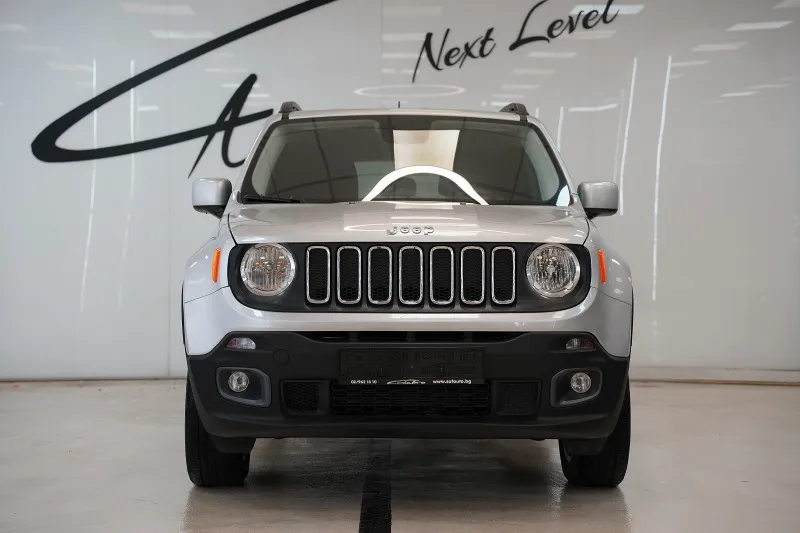 Jeep Renegade Latitude 2.4L Multiair 4x4 Image 4