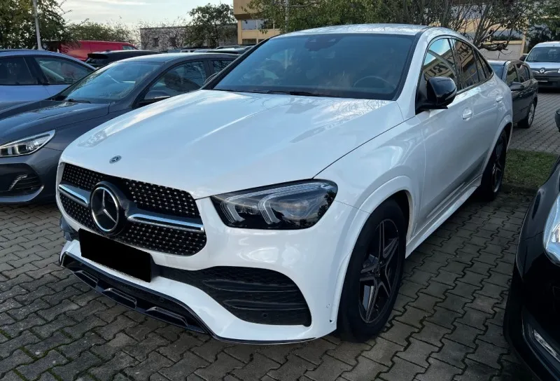 Mercedes-Benz GLE 350 d Coupe AMG-Line Night Pack Image 3