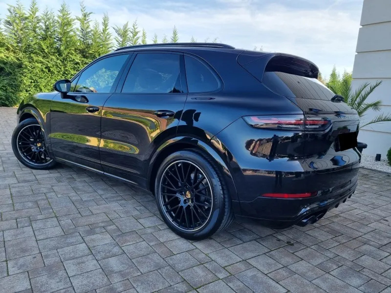 Porsche Cayenne S 2.9 V6 Sport Chrono Image 3