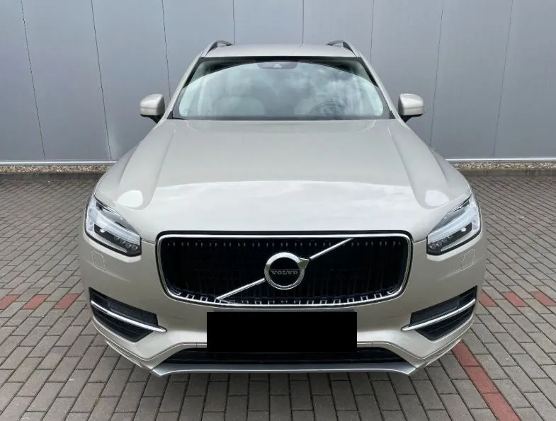 Volvo Xc90 2.0 D5 Momentum Image 3