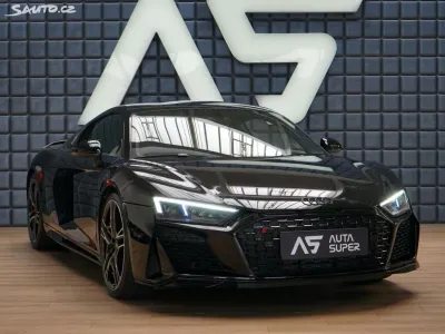 Audi R8 V10 Perf Ceramic Carbon Záruka