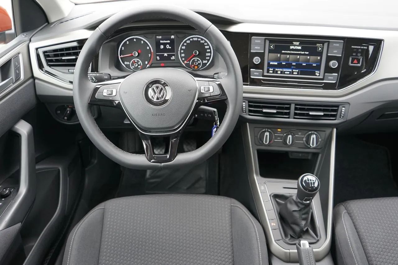 Volkswagen Polo 1.0 TSI Bluetooth...  Image 9