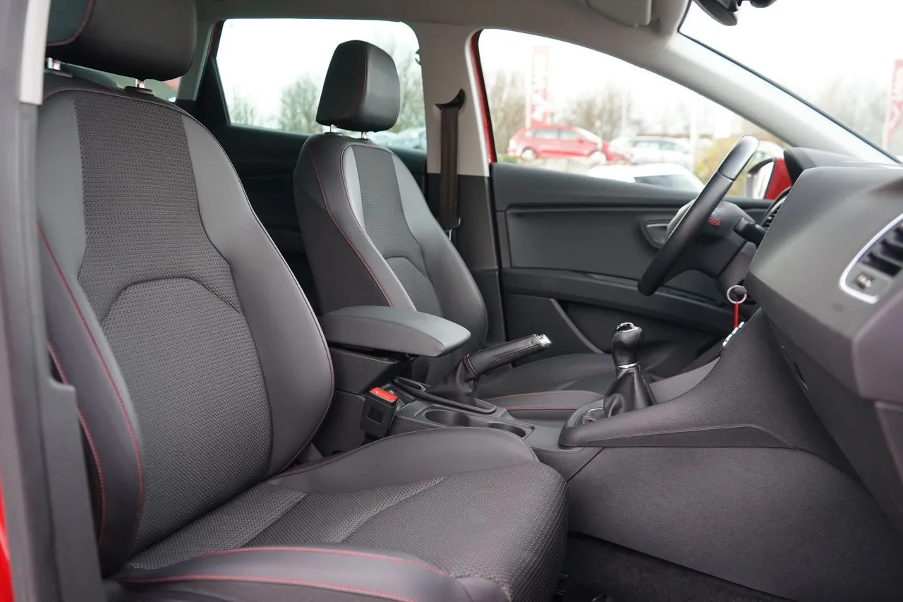 Seat Leon ST 1.4 TSI FR 2-Zonen-Klima...  Image 9