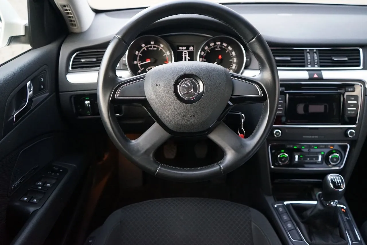 Skoda Superb Combi 1.4 TSI...  Image 9