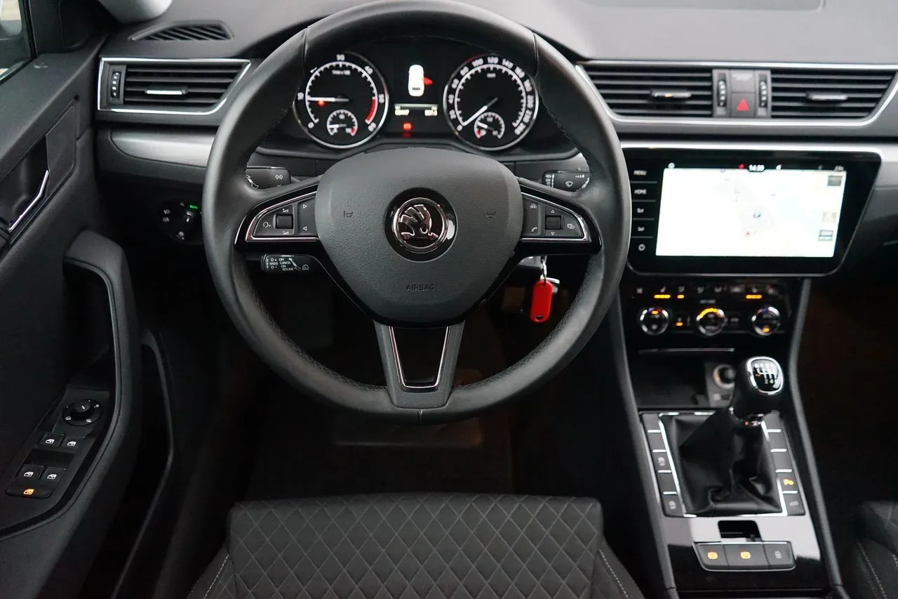 Skoda Superb Combi 2.0 TDI Style...  Image 9