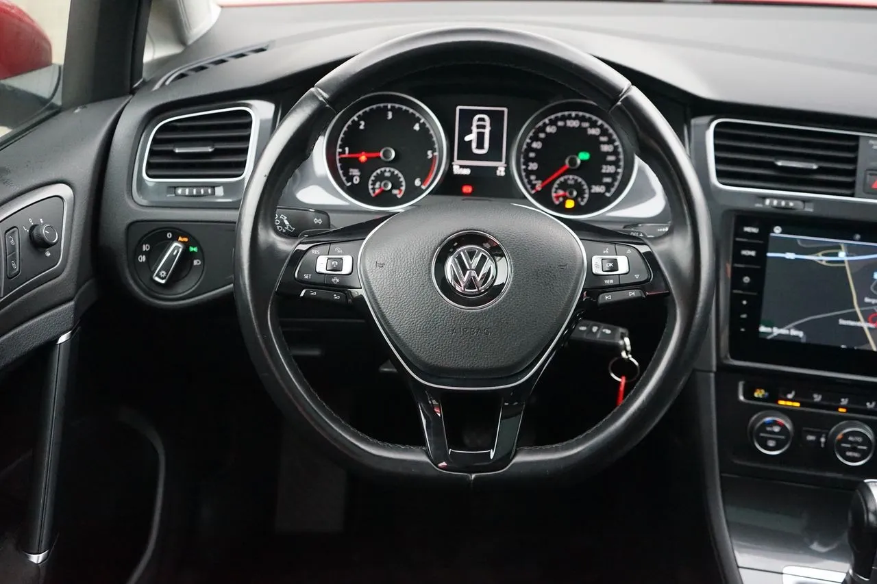 Volkswagen Golf Variant 1.6 TDI DSG...  Image 9