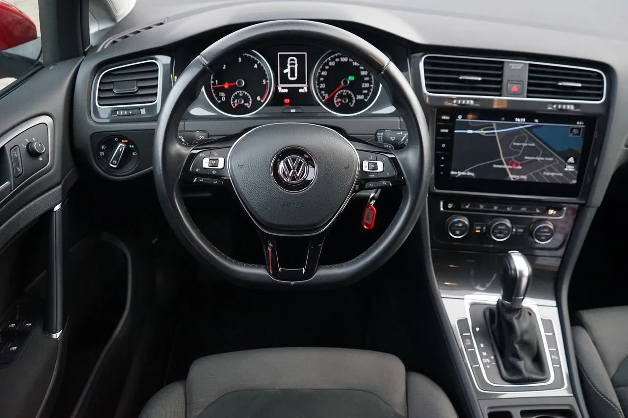 Volkswagen Golf VII Variant 1.6 TDI DSG...  Image 9