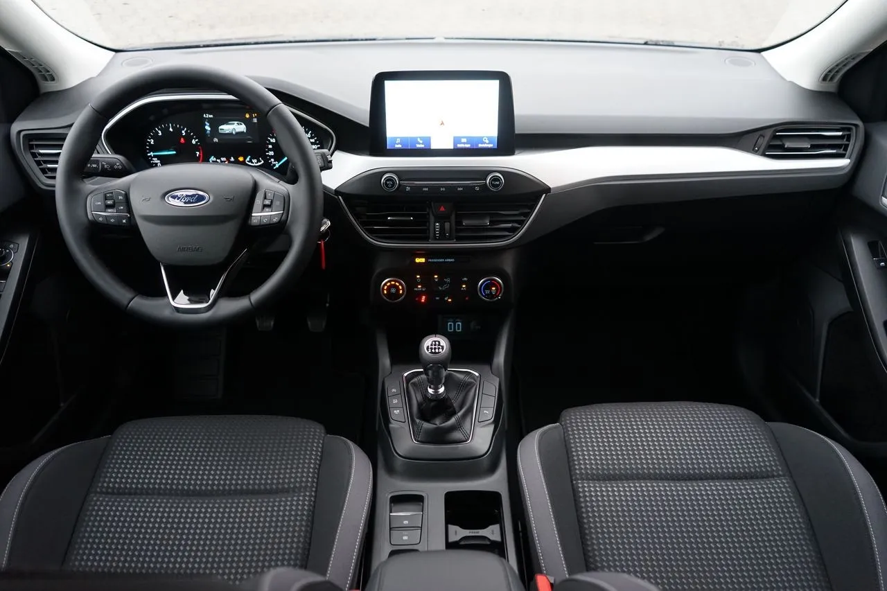 Ford Focus 1.0 EB Navi Sitzheizung LED  Image 9