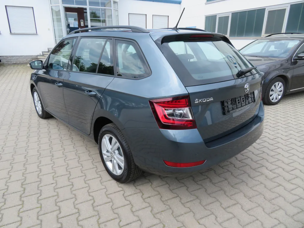 Skoda Fabia COMBI 1.0 TSI STYLE*TEMPOMAT*LED*PDC* Image 9