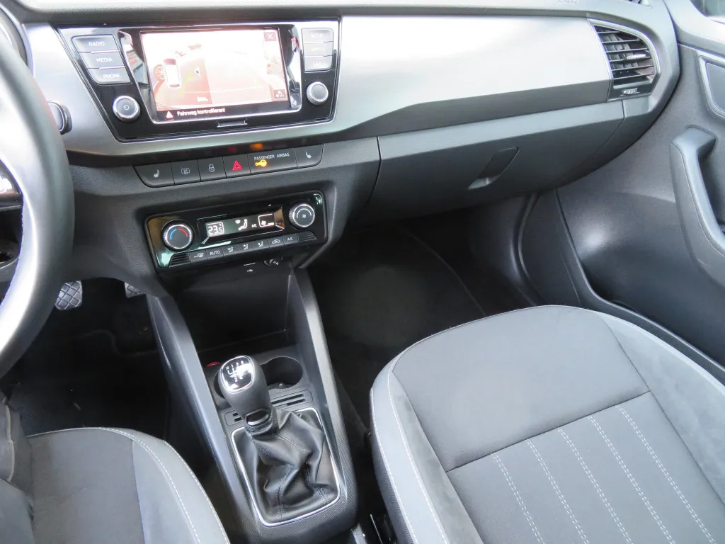 Skoda Fabia COMBI 1.0 TSI STYLE*MIRRORLINK*KAMERA* Image 9