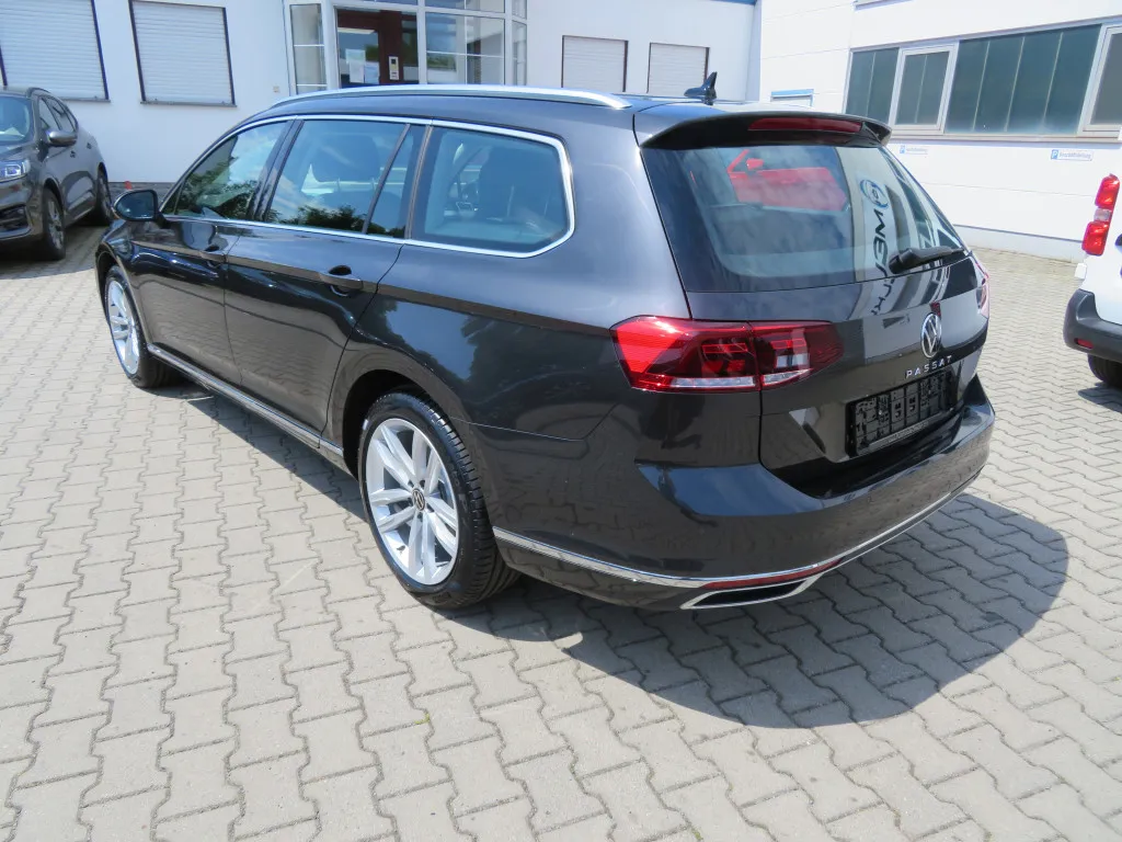 Volkswagen Passat VARIANT 1.5 TSI DSG ELEGANCE FACELIFT*NAVI PRO Image 10