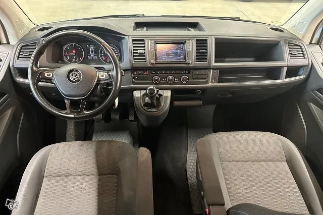 Volkswagen Caravelle Comfortline pitkä 2,0 TDI 110 kW *Läpijuostava | Peruutuskamera | webasto | navi | vetokoukku* Image 7