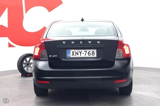 Volvo S40 1,6 (100 hv) Kinetic man - Juuri katsastettu, Aivan huippu Image 4
