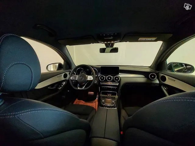 Mercedes-Benz GLC 300 de 4Matic A Business Coupé EQ Power AMG / Navi / Led-Valot / Vetokoukku Image 9