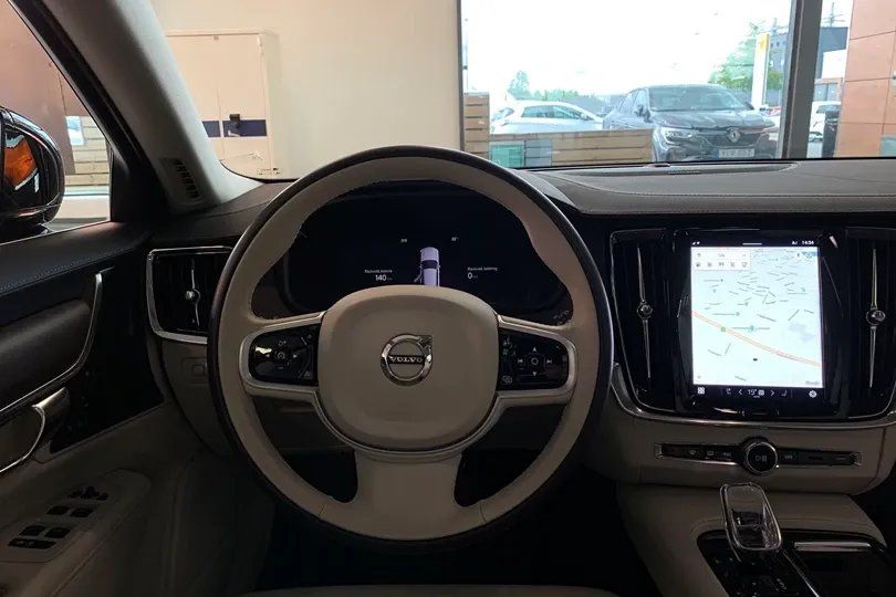 Volvo V90 T8 AWD Recharge 303 + 87 ch Inscription Geartronic 8 Thumbnail 4