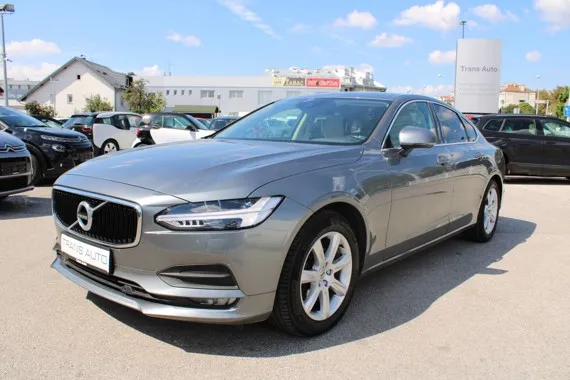 Volvo S90 D3 AUTOMATIK Momentum Image 1