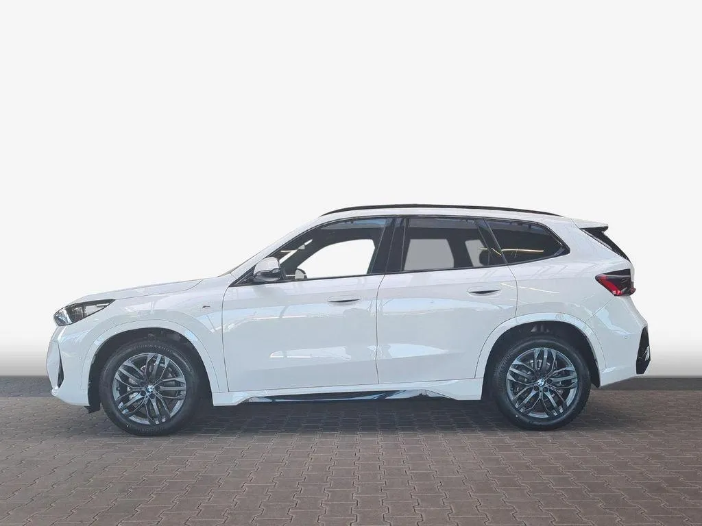 BMW X1  Image 1