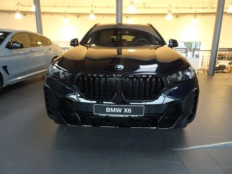 BMW X6  Image 1