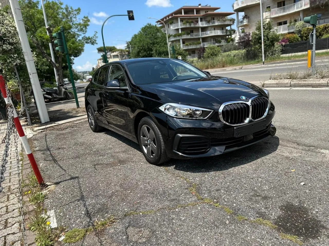 BMW Serie 1 118i 5p. Business Advantage Image 1