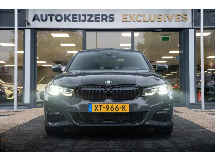 BMW 3 Serie 320d High Executive Edition  Image 2
