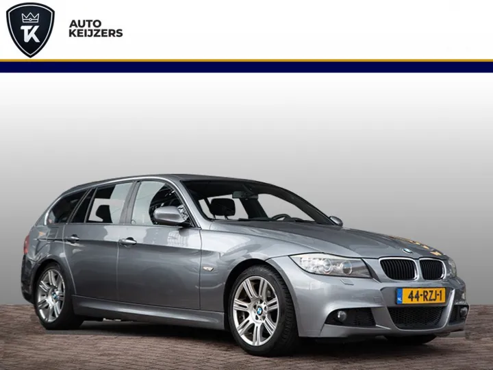 BMW 3 Serie Touring 320i M Sport Edition  Image 1